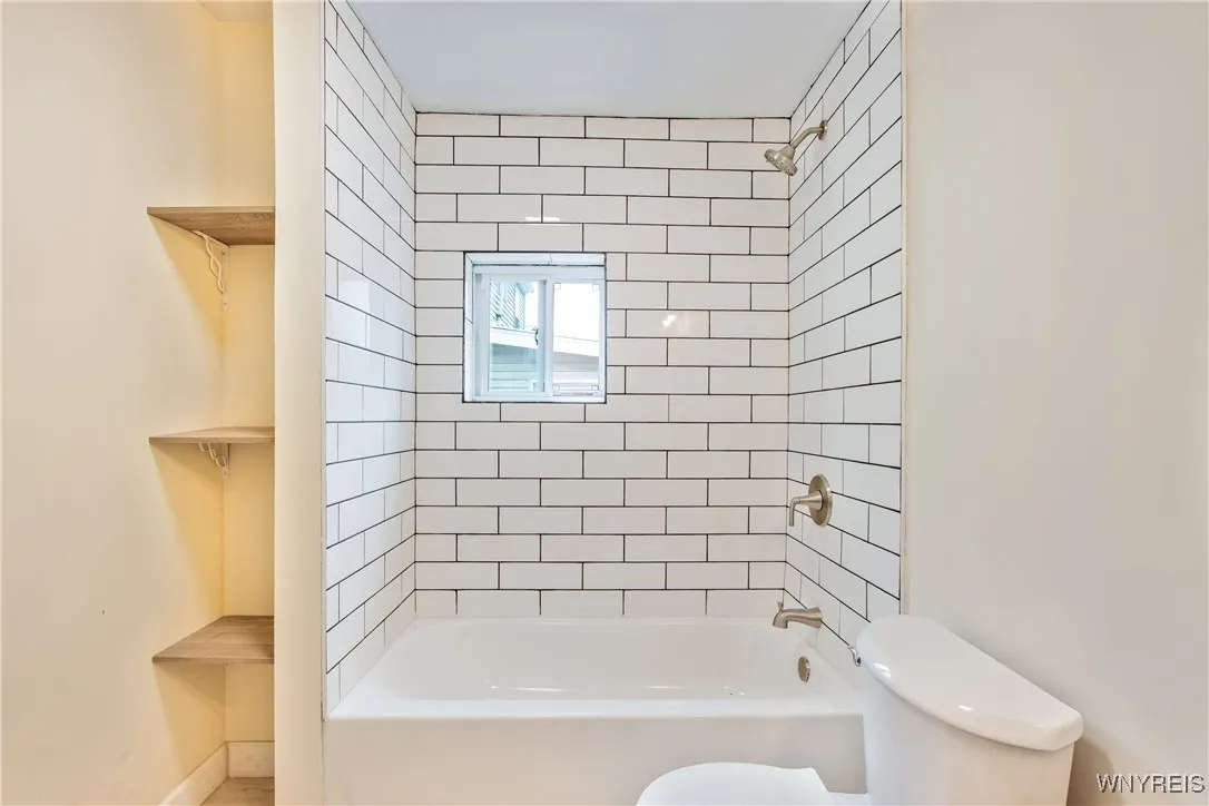 153 Hinman Avenue, Buffalo, New York 14216, Buffalo, New York 14216, 5 Bedrooms Bedrooms, ,2 BathroomsBathrooms,Residential,For Sale,153 Hinman Avenue, Buffalo, New York 14216,B1620308