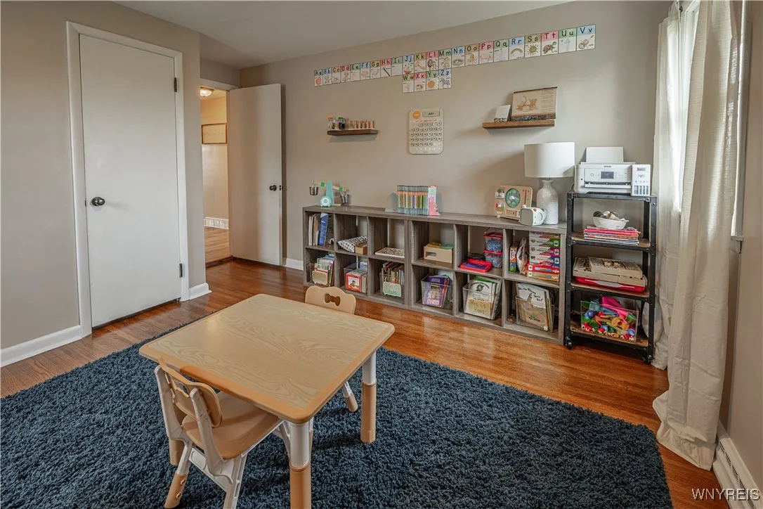24 Ceil Drive, Cheektowaga, New York 14227, Cheektowaga, New York 14227, 3 Bedrooms Bedrooms, 5 Rooms Rooms,2 BathroomsBathrooms,Residential,Closed,24 Ceil Drive, Cheektowaga, New York 14227,0,B1621951