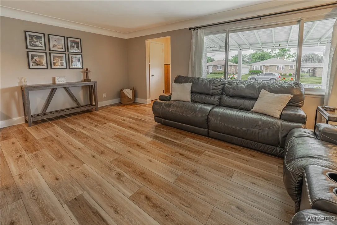 24 Ceil Drive, Cheektowaga, New York 14227, Cheektowaga, New York 14227, 3 Bedrooms Bedrooms, 5 Rooms Rooms,2 BathroomsBathrooms,Residential,Closed,24 Ceil Drive, Cheektowaga, New York 14227,0,B1621951
