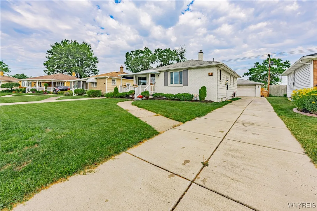 24 Ceil Drive, Cheektowaga, New York 14227, Cheektowaga, New York 14227, 3 Bedrooms Bedrooms, 5 Rooms Rooms,2 BathroomsBathrooms,Residential,Closed,24 Ceil Drive, Cheektowaga, New York 14227,0,B1621951