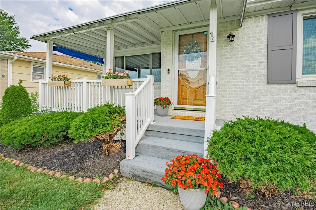24 Ceil Drive, Cheektowaga, New York 14227, Cheektowaga, New York 14227, 3 Bedrooms Bedrooms, 5 Rooms Rooms,2 BathroomsBathrooms,Residential,Closed,24 Ceil Drive, Cheektowaga, New York 14227,0,B1621951