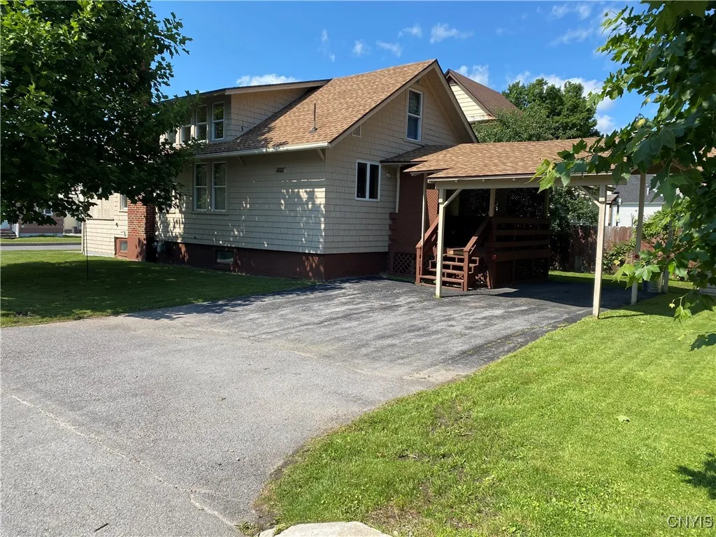 400 Pawling Street, Watertown City, New York 13601, Watertown City, New York 13601, 2 Bedrooms Bedrooms, 7 Rooms Rooms,1 BathroomBathrooms,Residential Lease,Closed,400 Pawling Street, Watertown City, New York 13601,0,S1622189
