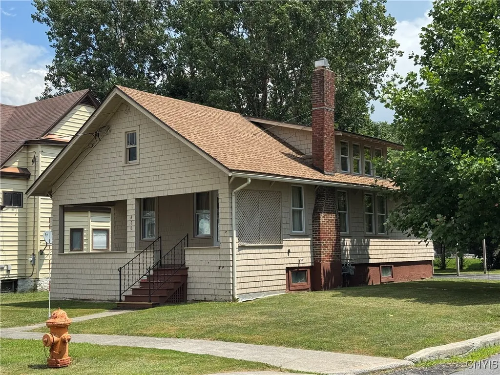 400 Pawling Street, Watertown City, New York 13601, Watertown City, New York 13601, 2 Bedrooms Bedrooms, 7 Rooms Rooms,1 BathroomBathrooms,Residential Lease,Closed,400 Pawling Street, Watertown City, New York 13601,0,S1622189