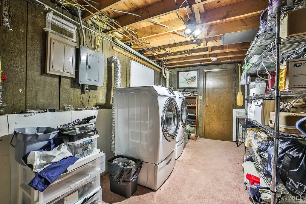 3300 Wildwood Drive, Niagara, New York 14304, Niagara, New York 14304, 3 Bedrooms Bedrooms, 8 Rooms Rooms,1 BathroomBathrooms,Residential,Closed,3300 Wildwood Drive, Niagara, New York 14304,0,B1622281