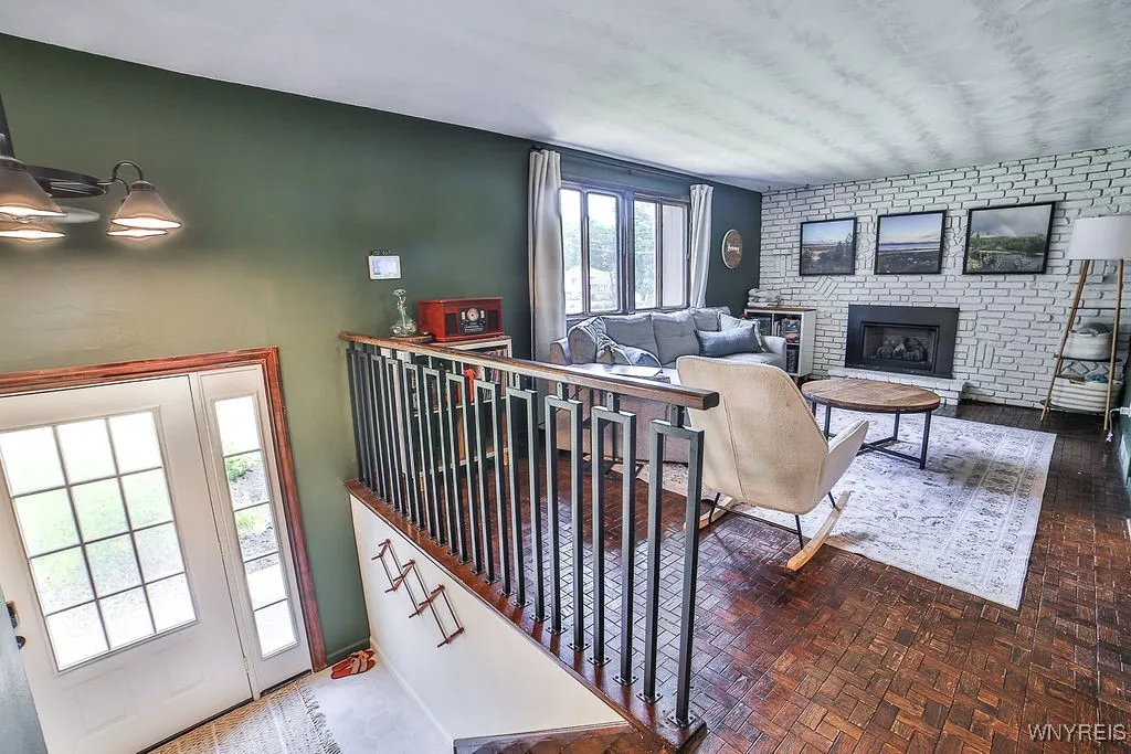 3300 Wildwood Drive, Niagara, New York 14304, Niagara, New York 14304, 3 Bedrooms Bedrooms, 8 Rooms Rooms,1 BathroomBathrooms,Residential,Closed,3300 Wildwood Drive, Niagara, New York 14304,0,B1622281