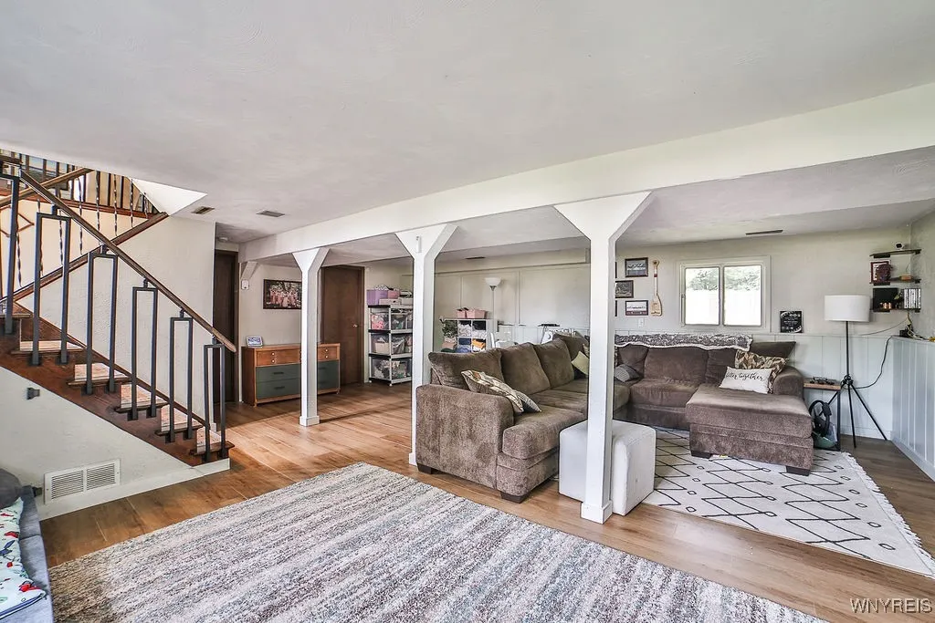 3300 Wildwood Drive, Niagara, New York 14304, Niagara, New York 14304, 3 Bedrooms Bedrooms, 8 Rooms Rooms,1 BathroomBathrooms,Residential,Closed,3300 Wildwood Drive, Niagara, New York 14304,0,B1622281