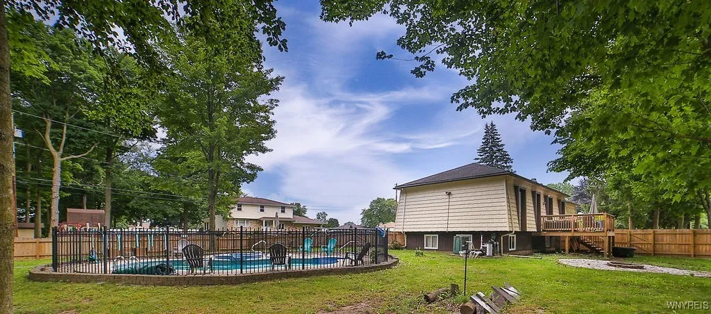 3300 Wildwood Drive, Niagara, New York 14304, Niagara, New York 14304, 3 Bedrooms Bedrooms, 8 Rooms Rooms,1 BathroomBathrooms,Residential,Closed,3300 Wildwood Drive, Niagara, New York 14304,0,B1622281