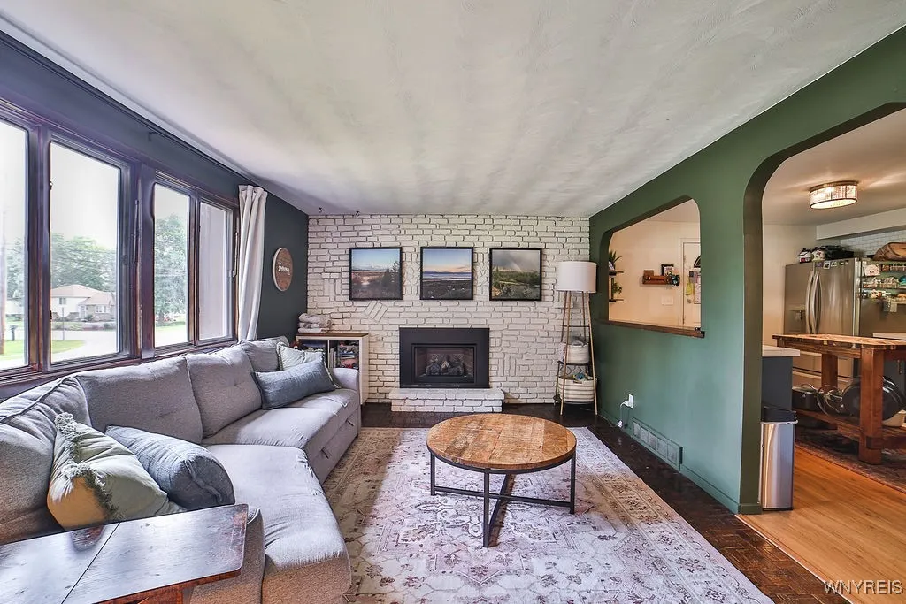 3300 Wildwood Drive, Niagara, New York 14304, Niagara, New York 14304, 3 Bedrooms Bedrooms, 8 Rooms Rooms,1 BathroomBathrooms,Residential,Closed,3300 Wildwood Drive, Niagara, New York 14304,0,B1622281