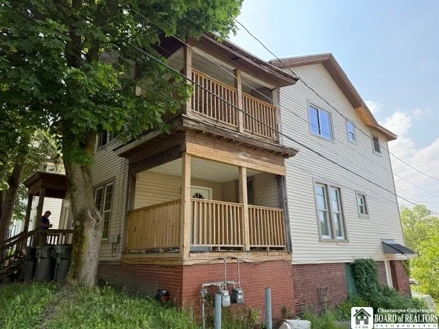 310 East 6th Street, Jamestown, New York 14701, Jamestown, New York 14701, 4 Bedrooms Bedrooms, ,2 BathroomsBathrooms,Residential,For Sale,310 East 6th Street, Jamestown, New York 14701,R1622285