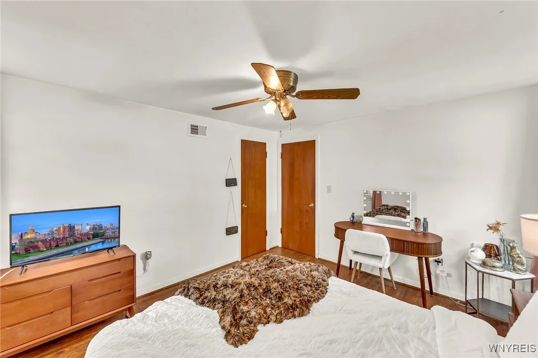 302 Midland Avenue, Tonawanda, New York 14223, Tonawanda, New York 14223, 3 Bedrooms Bedrooms, 5 Rooms Rooms,1 BathroomBathrooms,Residential,For Sale,302 Midland Avenue, Tonawanda, New York 14223,B1622288