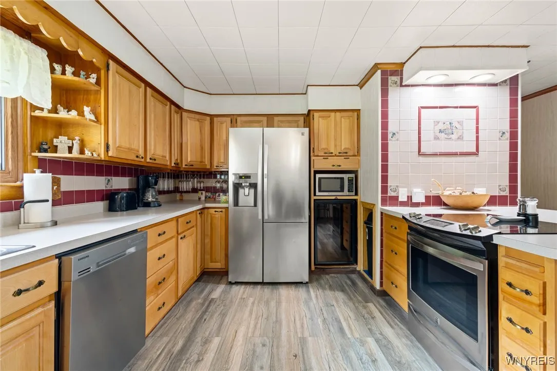 5042 Ellicott Street Road, Batavia, New York 14020, Batavia, New York 14020, 3 Bedrooms Bedrooms, 7 Rooms Rooms,1 BathroomBathrooms,Residential,For Sale,5042 Ellicott Street Road, Batavia, New York 14020,B1621092
