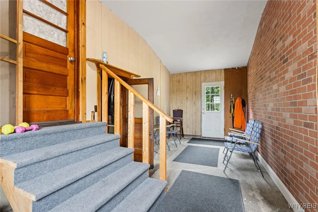 5042 Ellicott Street Road, Batavia, New York 14020, Batavia, New York 14020, 3 Bedrooms Bedrooms, 7 Rooms Rooms,1 BathroomBathrooms,Residential,For Sale,5042 Ellicott Street Road, Batavia, New York 14020,B1621092