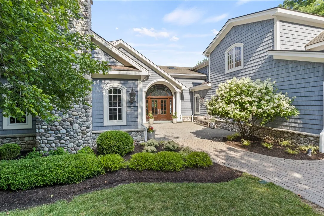 3419 W Lake Blvd Boulevard, Canandaigua Town, New, Canandaigua Town, New York 14424, 5 Bedrooms Bedrooms, 16 Rooms Rooms,7 BathroomsBathrooms,Residential,For Sale,3419 W Lake Blvd Boulevard, Canandaigua Town, New ,R1622183