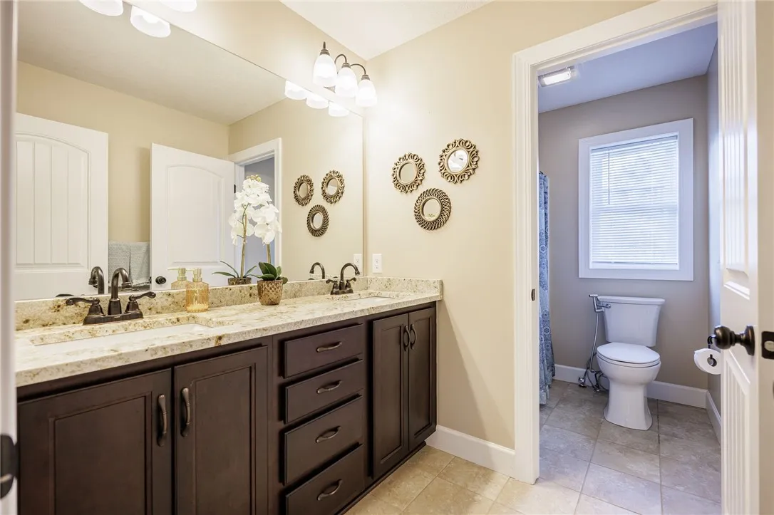 48 Nature View, Pittsford, New York 14534, Pittsford, New York 14534, 5 Bedrooms Bedrooms, 10 Rooms Rooms,3 BathroomsBathrooms,Residential,For Sale,48 Nature View, Pittsford, New York 14534,R1621225
