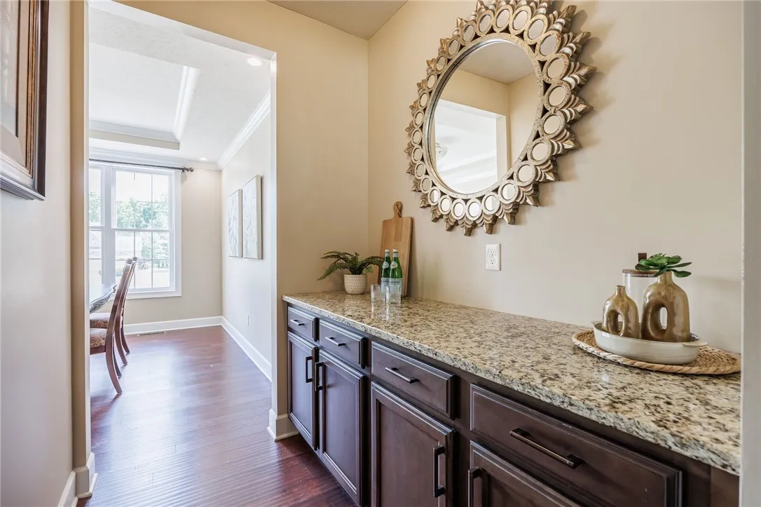 48 Nature View, Pittsford, New York 14534, Pittsford, New York 14534, 5 Bedrooms Bedrooms, 10 Rooms Rooms,3 BathroomsBathrooms,Residential,For Sale,48 Nature View, Pittsford, New York 14534,R1621225