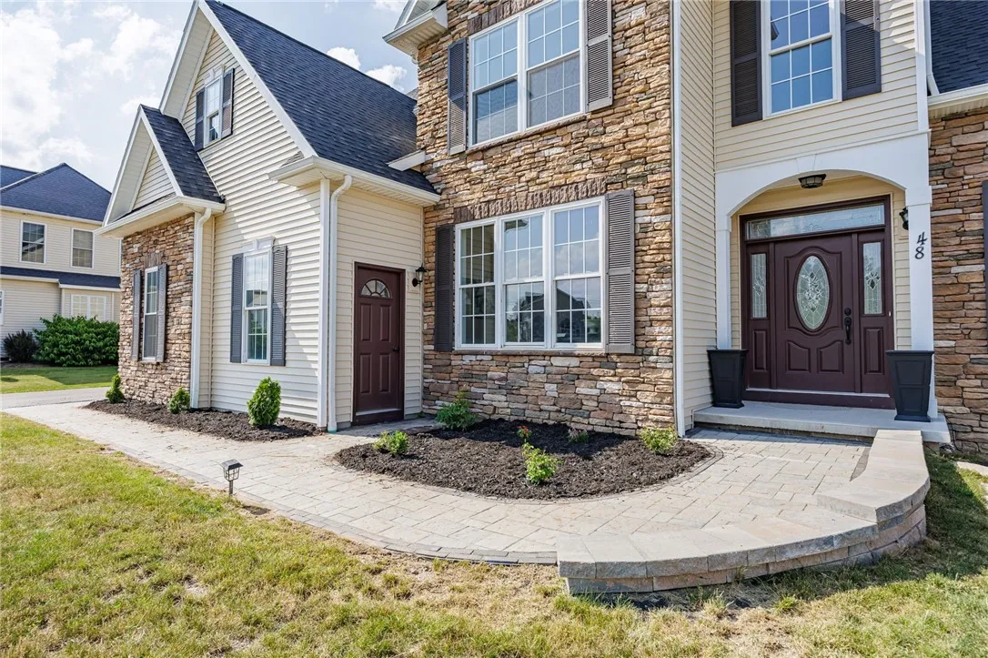 48 Nature View, Pittsford, New York 14534, Pittsford, New York 14534, 5 Bedrooms Bedrooms, 10 Rooms Rooms,3 BathroomsBathrooms,Residential,For Sale,48 Nature View, Pittsford, New York 14534,R1621225