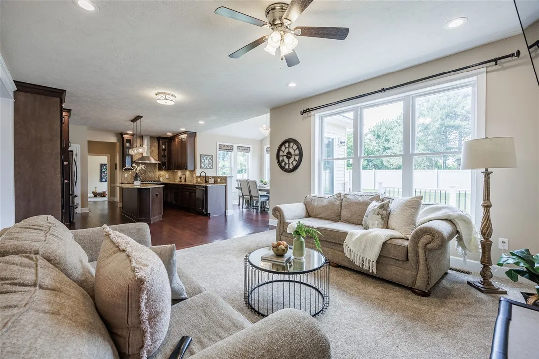 48 Nature View, Pittsford, New York 14534, Pittsford, New York 14534, 5 Bedrooms Bedrooms, 10 Rooms Rooms,3 BathroomsBathrooms,Residential,For Sale,48 Nature View, Pittsford, New York 14534,R1621225