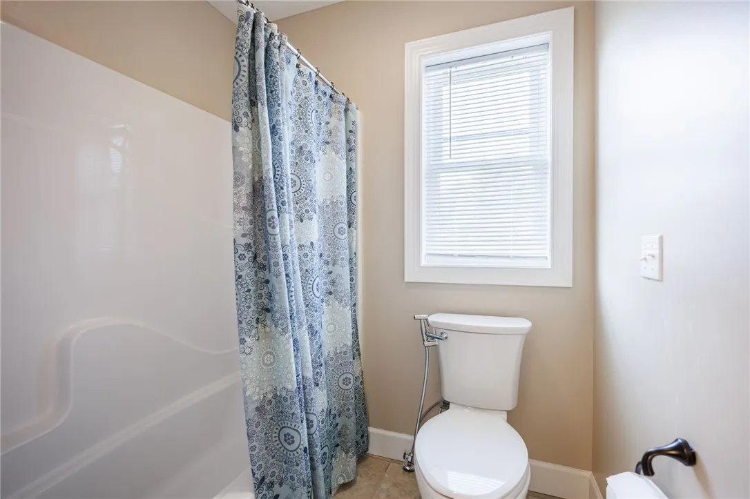 48 Nature View, Pittsford, New York 14534, Pittsford, New York 14534, 5 Bedrooms Bedrooms, 10 Rooms Rooms,3 BathroomsBathrooms,Residential,For Sale,48 Nature View, Pittsford, New York 14534,R1621225