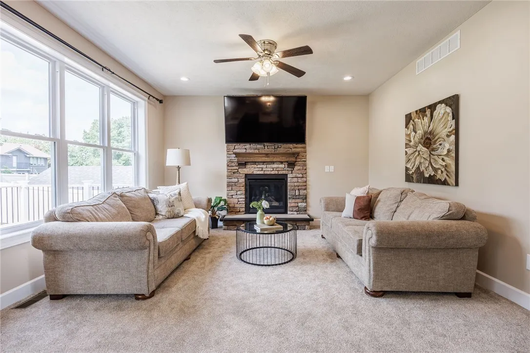 48 Nature View, Pittsford, New York 14534, Pittsford, New York 14534, 5 Bedrooms Bedrooms, 10 Rooms Rooms,3 BathroomsBathrooms,Residential,For Sale,48 Nature View, Pittsford, New York 14534,R1621225