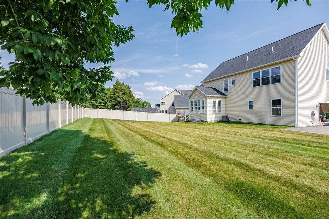 48 Nature View, Pittsford, New York 14534, Pittsford, New York 14534, 5 Bedrooms Bedrooms, 10 Rooms Rooms,3 BathroomsBathrooms,Residential,For Sale,48 Nature View, Pittsford, New York 14534,R1621225