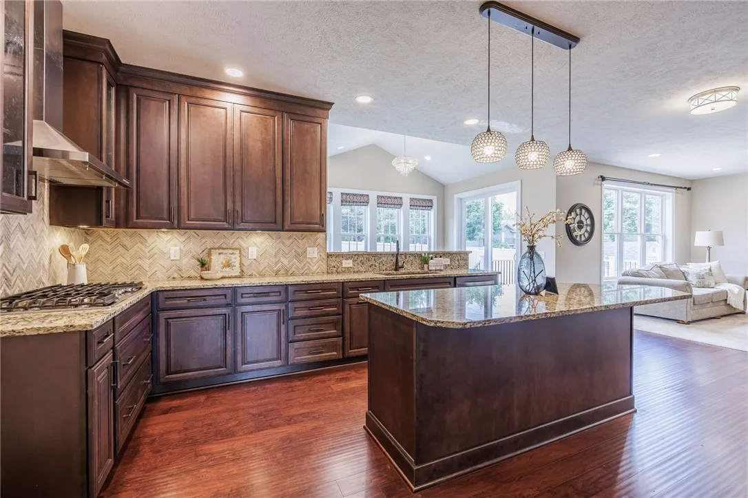 48 Nature View, Pittsford, New York 14534, Pittsford, New York 14534, 5 Bedrooms Bedrooms, 10 Rooms Rooms,3 BathroomsBathrooms,Residential,For Sale,48 Nature View, Pittsford, New York 14534,R1621225