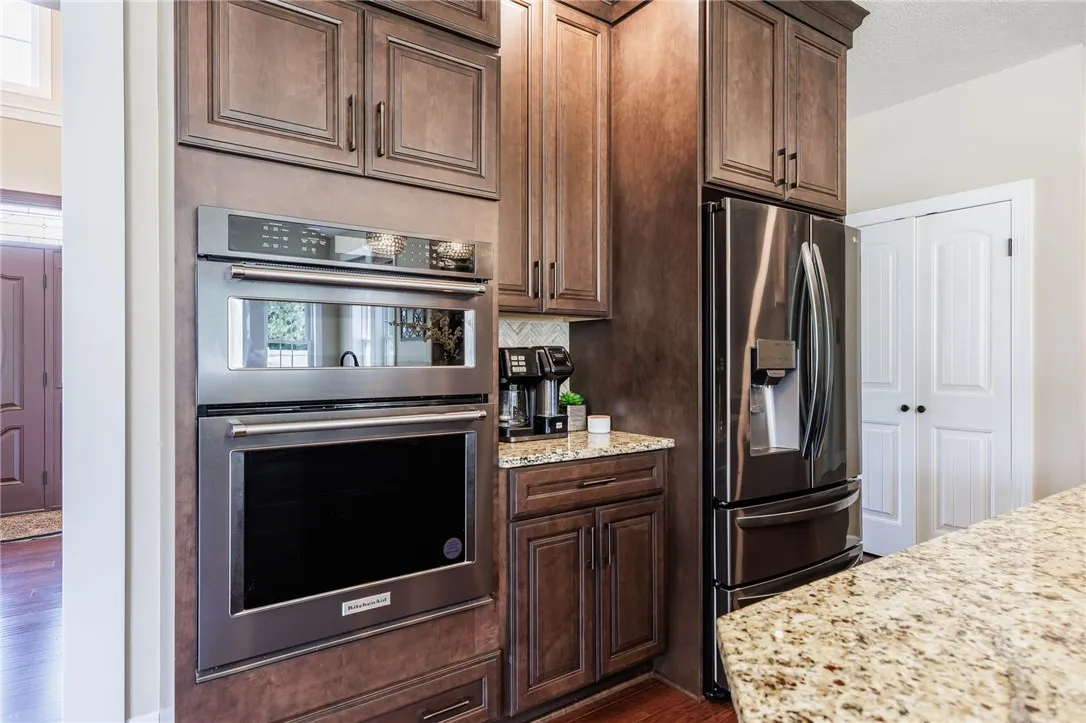 48 Nature View, Pittsford, New York 14534, Pittsford, New York 14534, 5 Bedrooms Bedrooms, 10 Rooms Rooms,3 BathroomsBathrooms,Residential,For Sale,48 Nature View, Pittsford, New York 14534,R1621225