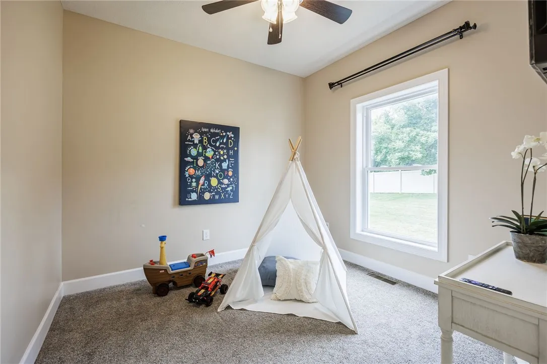 48 Nature View, Pittsford, New York 14534, Pittsford, New York 14534, 5 Bedrooms Bedrooms, 10 Rooms Rooms,3 BathroomsBathrooms,Residential,For Sale,48 Nature View, Pittsford, New York 14534,R1621225