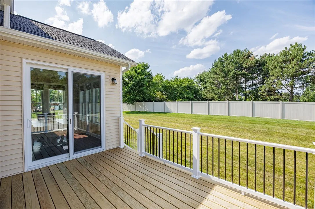 48 Nature View, Pittsford, New York 14534, Pittsford, New York 14534, 5 Bedrooms Bedrooms, 10 Rooms Rooms,3 BathroomsBathrooms,Residential,For Sale,48 Nature View, Pittsford, New York 14534,R1621225