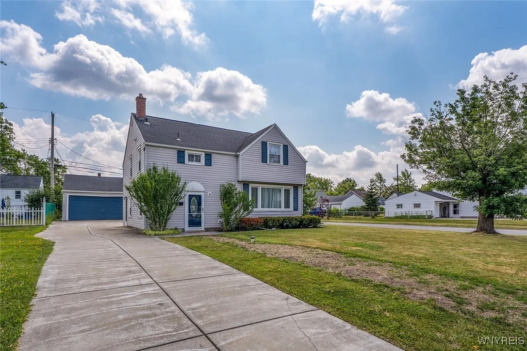 165 Kelvin Drive, Tonawanda, New York 14223, Tonawanda, New York 14223, 3 Bedrooms Bedrooms, 8 Rooms Rooms,1 BathroomBathrooms,Residential,For Sale,165 Kelvin Drive, Tonawanda, New York 14223,B1622266