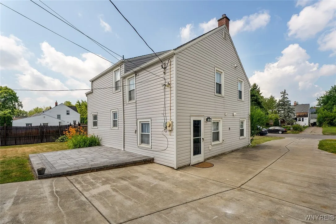 165 Kelvin Drive, Tonawanda, New York 14223, Tonawanda, New York 14223, 3 Bedrooms Bedrooms, 8 Rooms Rooms,1 BathroomBathrooms,Residential,For Sale,165 Kelvin Drive, Tonawanda, New York 14223,B1622266