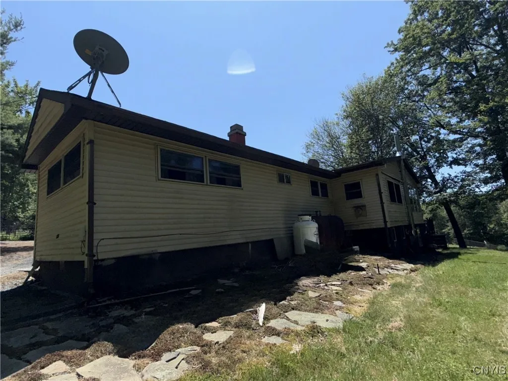 209 Lackawack Hill Road, Wawarsing, New York 12458, Wawarsing, New York 12458, 2 Bedrooms Bedrooms, 5 Rooms Rooms,1 BathroomBathrooms,Residential,For Sale,209 Lackawack Hill Road, Wawarsing, New York 12458,S1622196