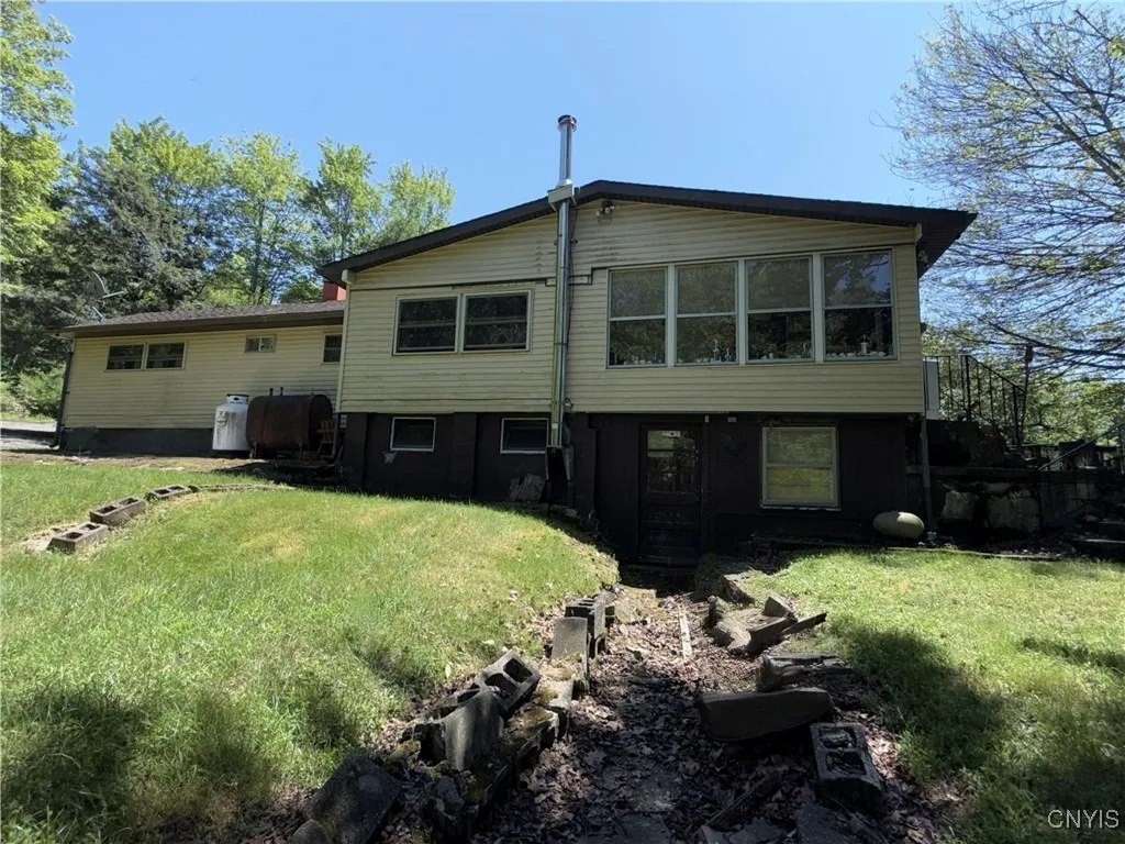 209 Lackawack Hill Road, Wawarsing, New York 12458, Wawarsing, New York 12458, 2 Bedrooms Bedrooms, 5 Rooms Rooms,1 BathroomBathrooms,Residential,For Sale,209 Lackawack Hill Road, Wawarsing, New York 12458,S1622197