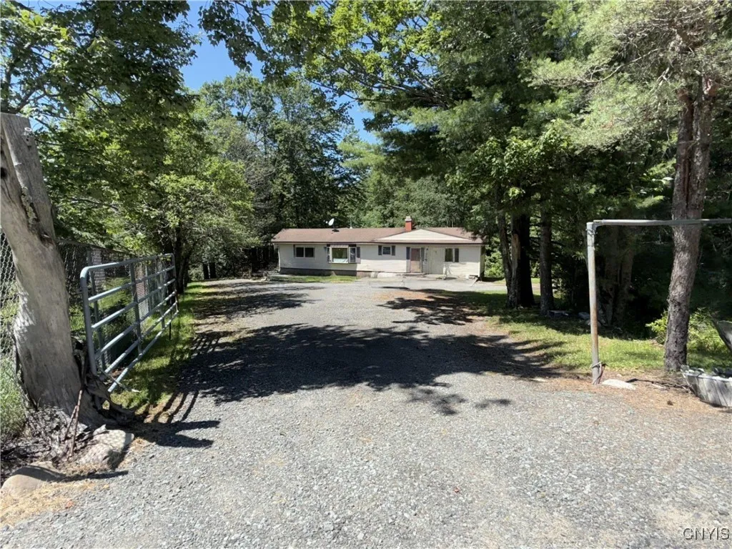 209 Lackawack Hill Road, Wawarsing, New York 12458, Wawarsing, New York 12458, 2 Bedrooms Bedrooms, 5 Rooms Rooms,1 BathroomBathrooms,Residential,For Sale,209 Lackawack Hill Road, Wawarsing, New York 12458,S1622197