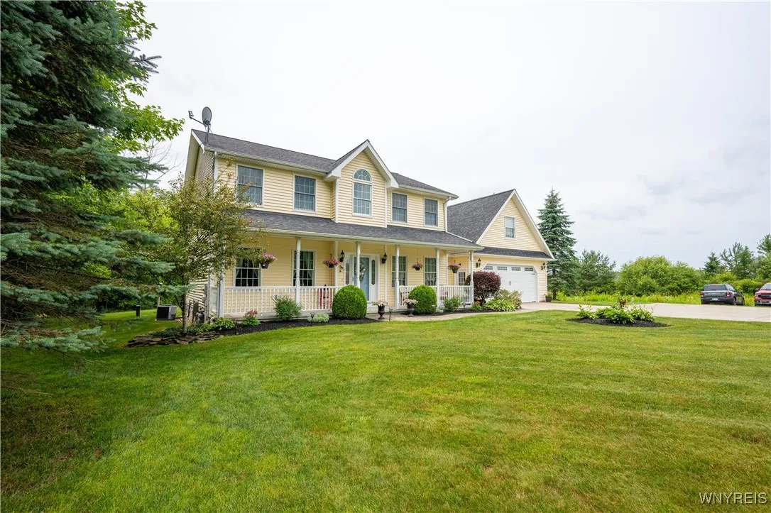13573 Schang Road, Wales, New York 14052, Wales, New York 14052, 4 Bedrooms Bedrooms, 9 Rooms Rooms,3 BathroomsBathrooms,Residential,For Sale,13573 Schang Road, Wales, New York 14052,B1621647