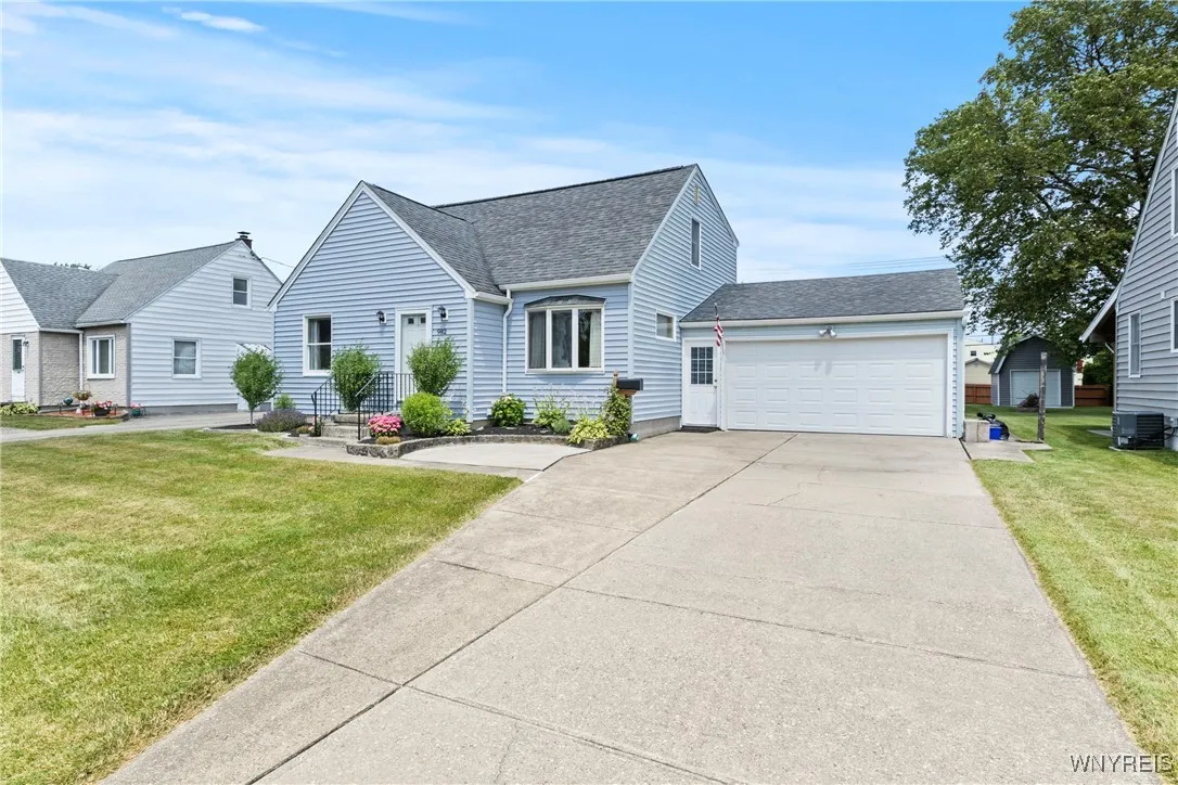 982 Pioneer Drive, North Tonawanda, New York 14120, North Tonawanda, New York 14120, 4 Bedrooms Bedrooms, 7 Rooms Rooms,1 BathroomBathrooms,Residential,For Sale,982 Pioneer Drive, North Tonawanda, New York 14120,B1621180