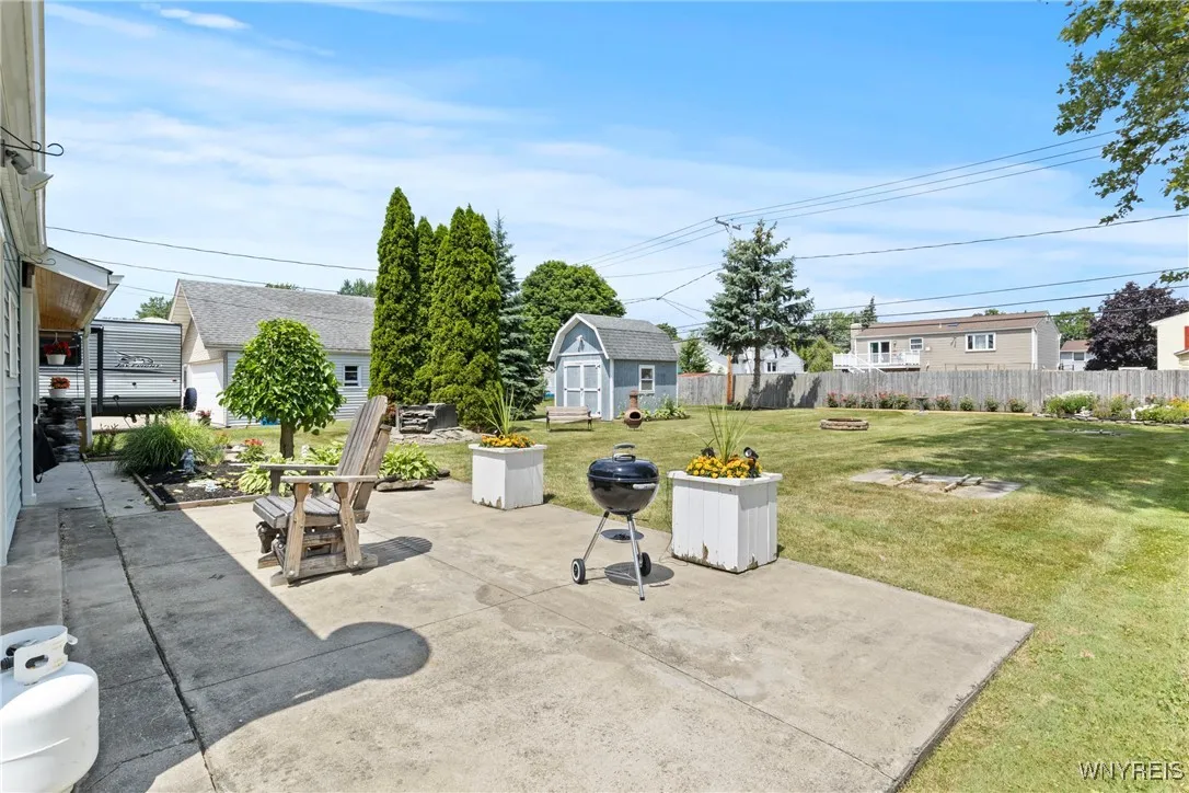 982 Pioneer Drive, North Tonawanda, New York 14120, North Tonawanda, New York 14120, 4 Bedrooms Bedrooms, 7 Rooms Rooms,1 BathroomBathrooms,Residential,For Sale,982 Pioneer Drive, North Tonawanda, New York 14120,B1621180