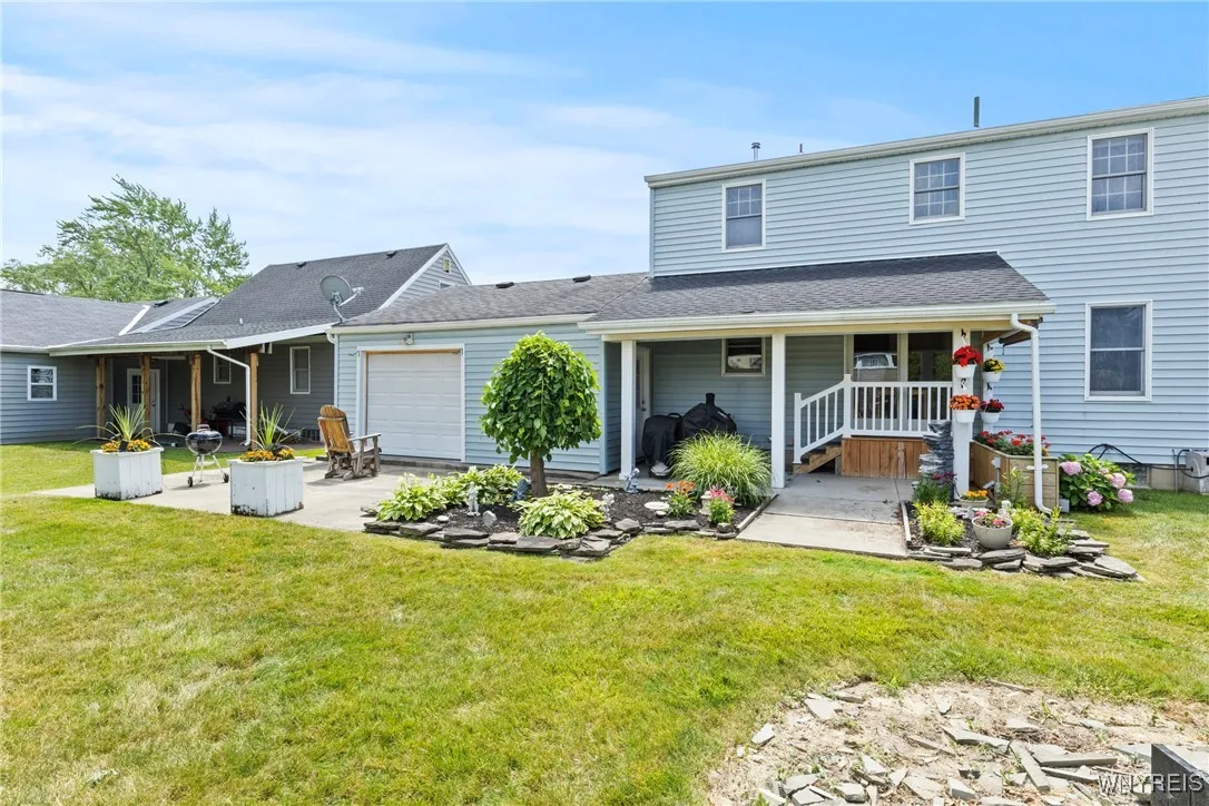 982 Pioneer Drive, North Tonawanda, New York 14120, North Tonawanda, New York 14120, 4 Bedrooms Bedrooms, 7 Rooms Rooms,1 BathroomBathrooms,Residential,For Sale,982 Pioneer Drive, North Tonawanda, New York 14120,B1621180