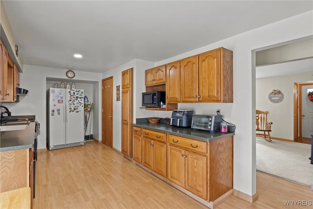 982 Pioneer Drive, North Tonawanda, New York 14120, North Tonawanda, New York 14120, 4 Bedrooms Bedrooms, 7 Rooms Rooms,1 BathroomBathrooms,Residential,For Sale,982 Pioneer Drive, North Tonawanda, New York 14120,B1621180