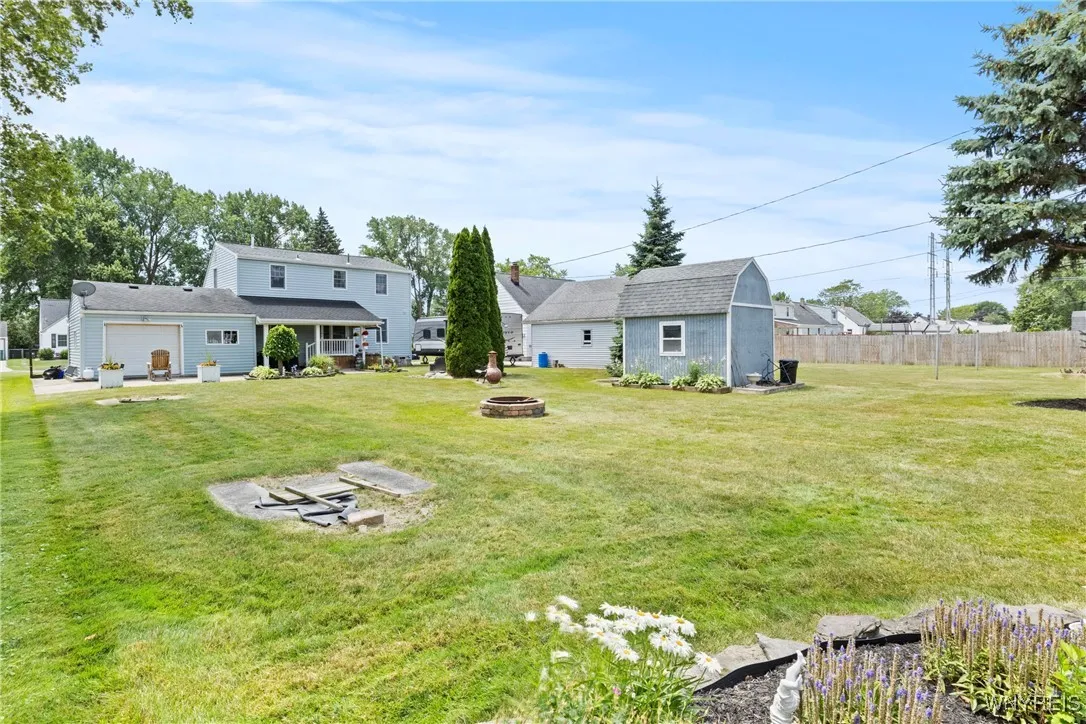 982 Pioneer Drive, North Tonawanda, New York 14120, North Tonawanda, New York 14120, 4 Bedrooms Bedrooms, 7 Rooms Rooms,1 BathroomBathrooms,Residential,For Sale,982 Pioneer Drive, North Tonawanda, New York 14120,B1621180