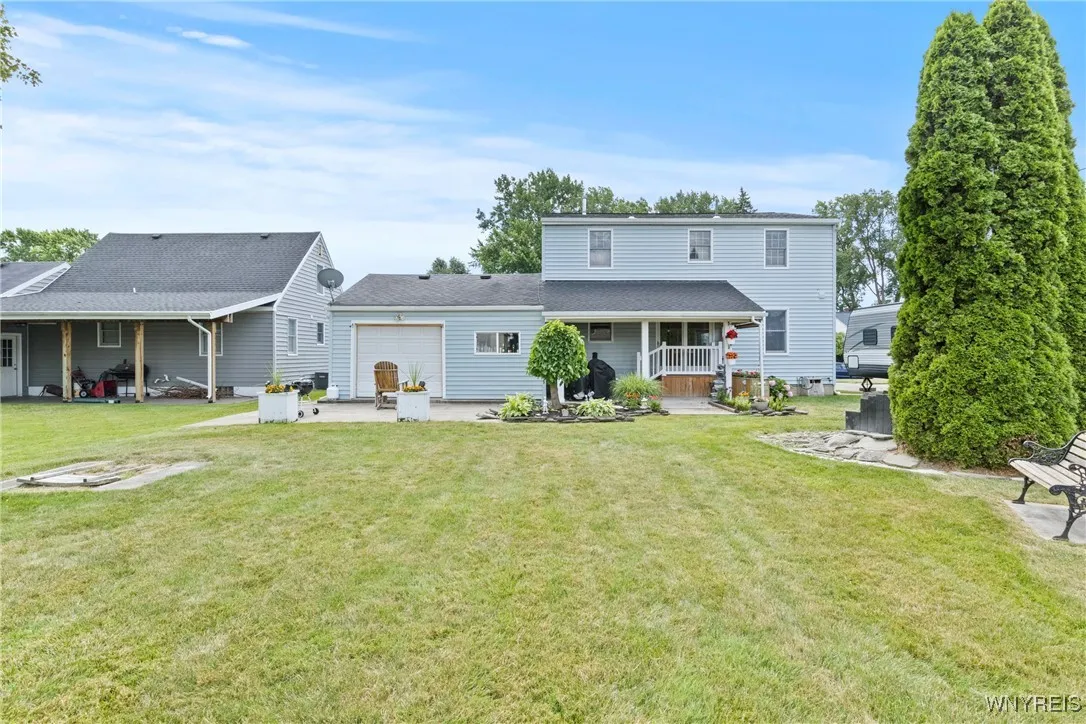 982 Pioneer Drive, North Tonawanda, New York 14120, North Tonawanda, New York 14120, 4 Bedrooms Bedrooms, 7 Rooms Rooms,1 BathroomBathrooms,Residential,For Sale,982 Pioneer Drive, North Tonawanda, New York 14120,B1621180