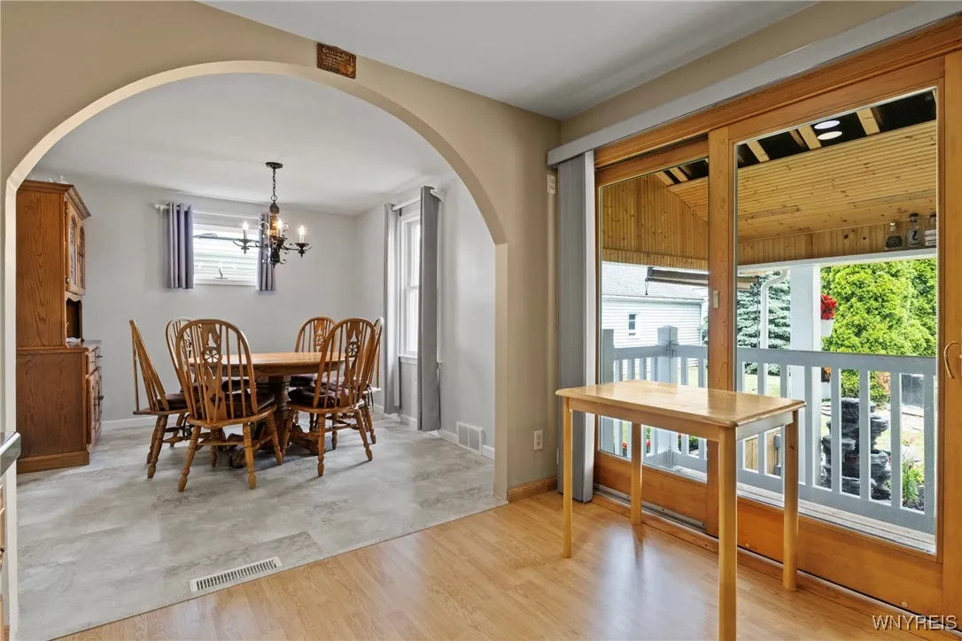 982 Pioneer Drive, North Tonawanda, New York 14120, North Tonawanda, New York 14120, 4 Bedrooms Bedrooms, 7 Rooms Rooms,1 BathroomBathrooms,Residential,For Sale,982 Pioneer Drive, North Tonawanda, New York 14120,B1621180