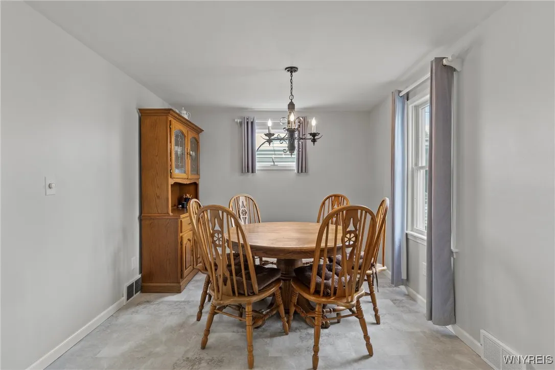 982 Pioneer Drive, North Tonawanda, New York 14120, North Tonawanda, New York 14120, 4 Bedrooms Bedrooms, 7 Rooms Rooms,1 BathroomBathrooms,Residential,For Sale,982 Pioneer Drive, North Tonawanda, New York 14120,B1621180