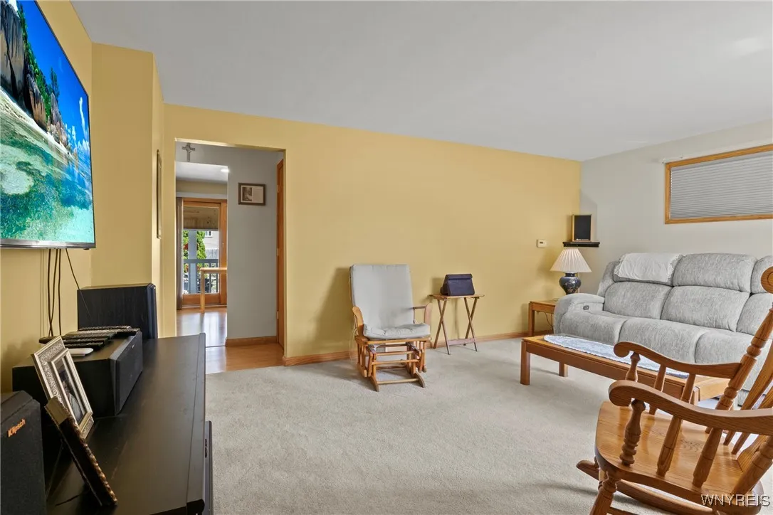 982 Pioneer Drive, North Tonawanda, New York 14120, North Tonawanda, New York 14120, 4 Bedrooms Bedrooms, 7 Rooms Rooms,1 BathroomBathrooms,Residential,For Sale,982 Pioneer Drive, North Tonawanda, New York 14120,B1621180