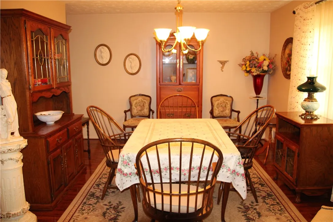 24 Spring Flower Drive, Chili, New York 14514, Chili, New York 14514, 3 Bedrooms Bedrooms, 5 Rooms Rooms,2 BathroomsBathrooms,Residential,For Sale,24 Spring Flower Drive, Chili, New York 14514,R1622259