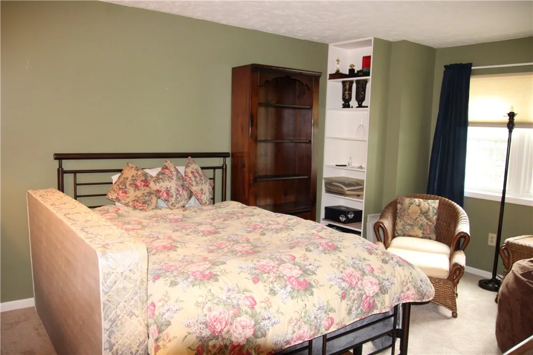 24 Spring Flower Drive, Chili, New York 14514, Chili, New York 14514, 3 Bedrooms Bedrooms, 5 Rooms Rooms,2 BathroomsBathrooms,Residential,For Sale,24 Spring Flower Drive, Chili, New York 14514,R1622259