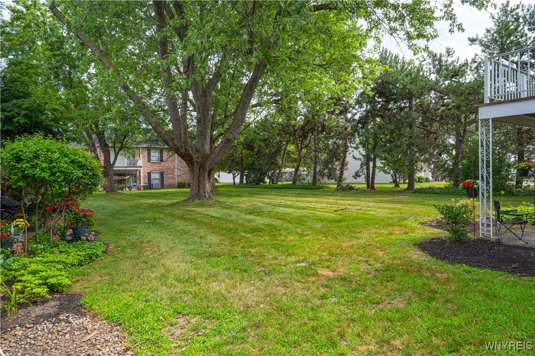 4547 Chestnut Ridge Road 109b, Amherst, New York 1, Amherst, New York 14228, 2 Bedrooms Bedrooms, 5 Rooms Rooms,2 BathroomsBathrooms,Residential,For Sale,4547 Chestnut Ridge Road 109b, Amherst, New York 1,B1622293