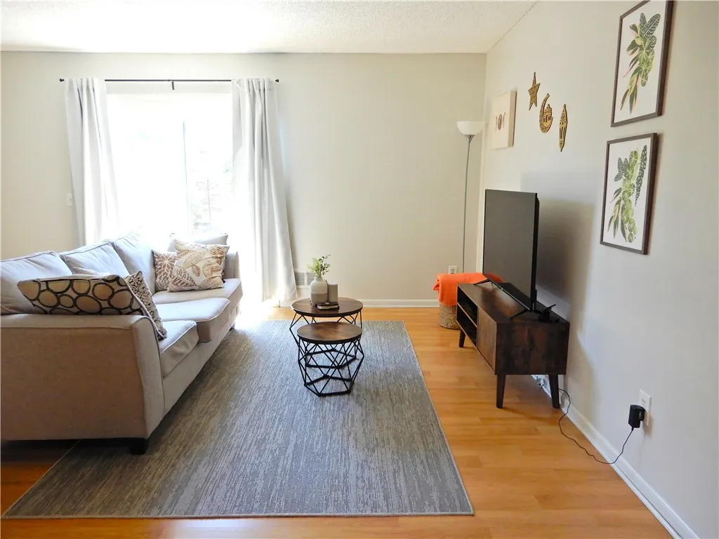 597 French Road, Brighton, New York 14618, Brighton, New York 14618, 2 Bedrooms Bedrooms, 6 Rooms Rooms,1 BathroomBathrooms,Residential Lease,For Rent,597 French Road, Brighton, New York 14618,R1620708