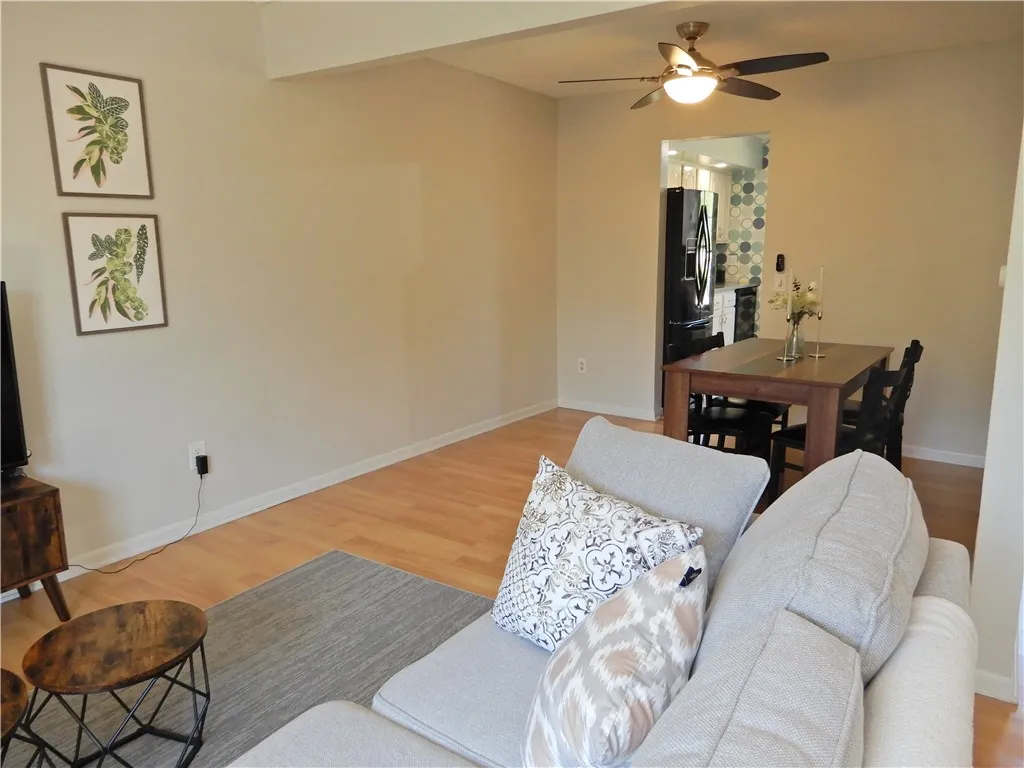 597 French Road, Brighton, New York 14618, Brighton, New York 14618, 2 Bedrooms Bedrooms, 6 Rooms Rooms,1 BathroomBathrooms,Residential Lease,For Rent,597 French Road, Brighton, New York 14618,R1620708
