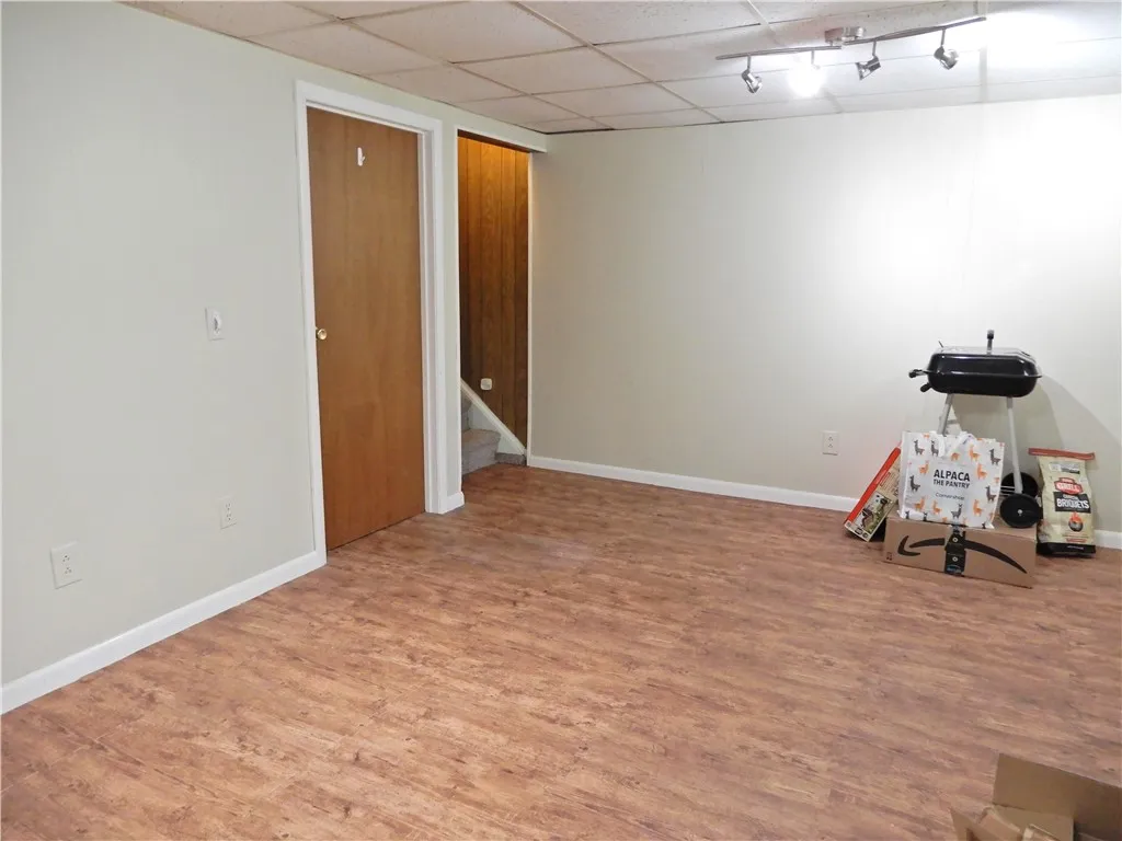 597 French Road, Brighton, New York 14618, Brighton, New York 14618, 2 Bedrooms Bedrooms, 6 Rooms Rooms,1 BathroomBathrooms,Residential Lease,For Rent,597 French Road, Brighton, New York 14618,R1620708