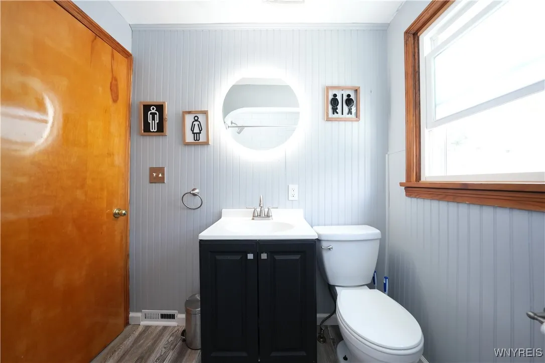 149 David Avenue, Cheektowaga, New York 14225, Cheektowaga, New York 14225, 2 Bedrooms Bedrooms, 8 Rooms Rooms,1 BathroomBathrooms,Residential,For Sale,149 David Avenue, Cheektowaga, New York 14225,B1621933